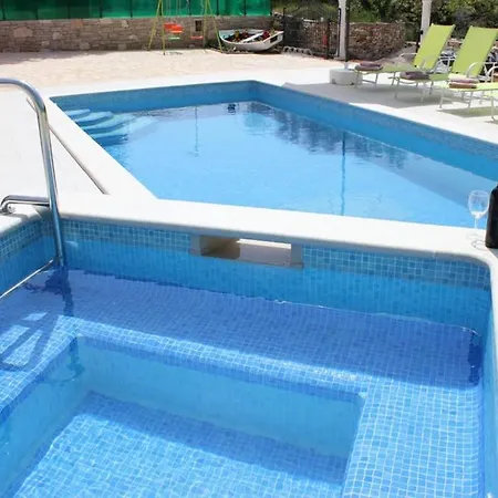 Villa Nikolas-pool, Whirlpool, Sea View, Close To The Fazana