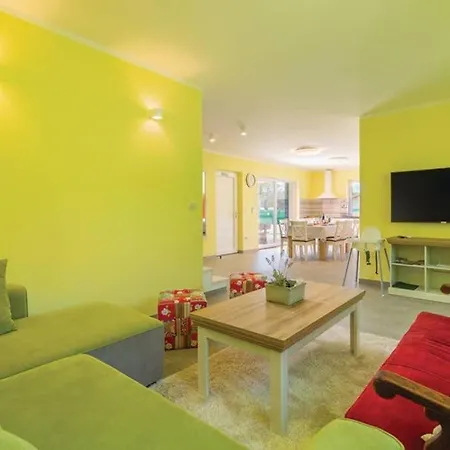 Nikolas-pool, Whirlpool, Sea View, Close To The Villa *