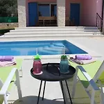 Nikolas-pool, Whirlpool, Sea View, Close To The * Fažana